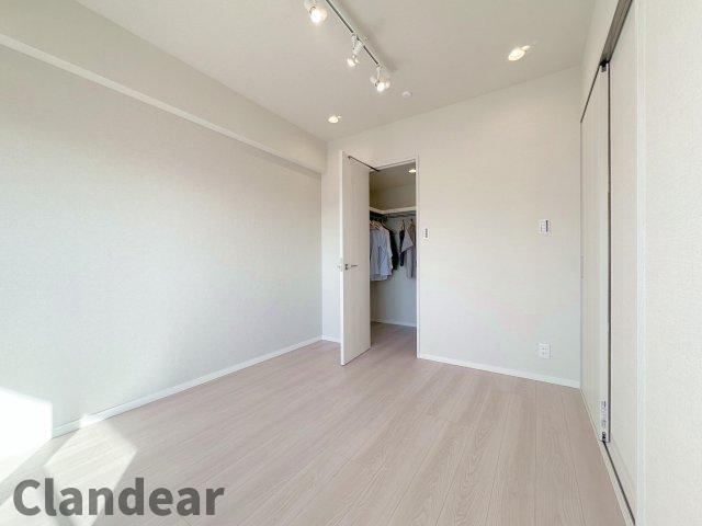 キャッスルマンション亀戸・立花弐番館の寝室|ドキドキの新生活も、安心してスタート。ぴったりの住まいを見つけませんか？クランディアが一緒に住まい選びをサポートします‼　まずは、お気軽にお問合せください　＃クランディア