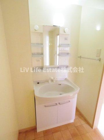 西東京市東伏見６丁目の賃貸マンションの洗面所|※同仕様写真