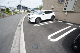 【駐車場】