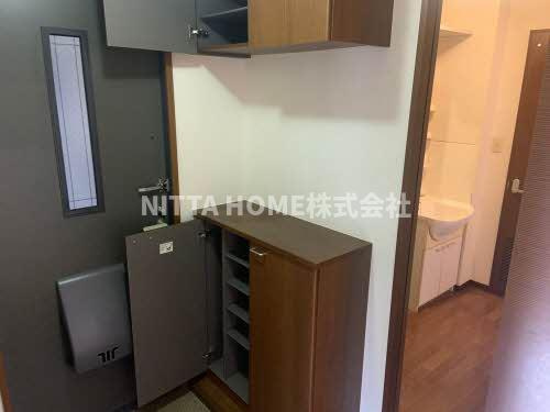 グランシードＡ・Ｂ・Ｃ・Ｄ・Ｅの玄関|シューズボックス付きの玄関です◎