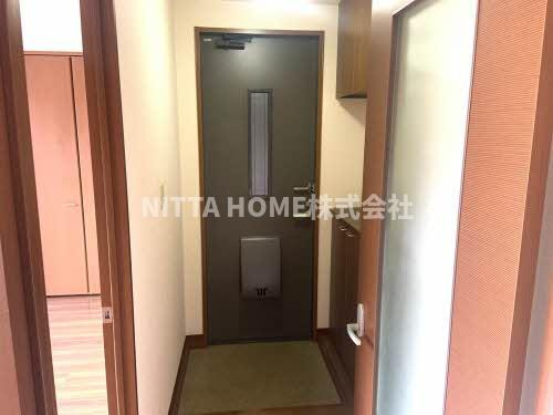 グランシードＡ・Ｂ・Ｃ・Ｄ・Ｅの玄関|シューズボックス付きの玄関◎