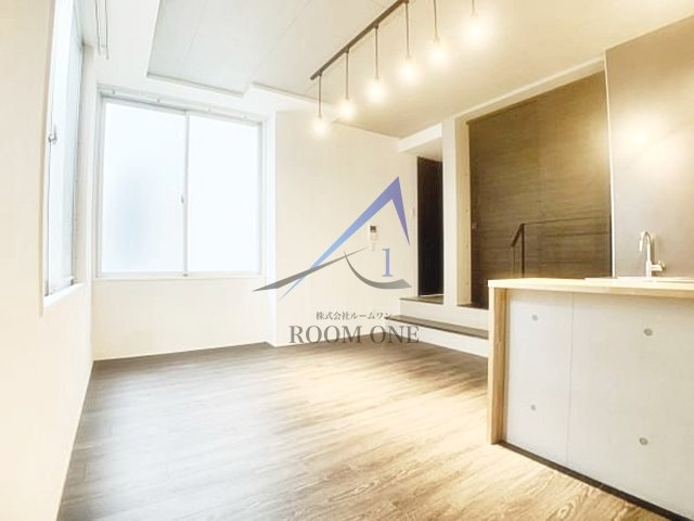 ＡＬＥＲＯ中野の居間・リビング|洋室のお部屋です。