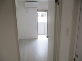 【洋室】 | パーサーズハイム泉崎