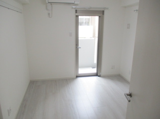 【洋室】 | パーサーズハイム泉崎