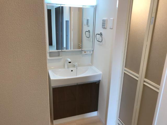 【洗面所】 | ルシアス | 洗髪洗面化粧台