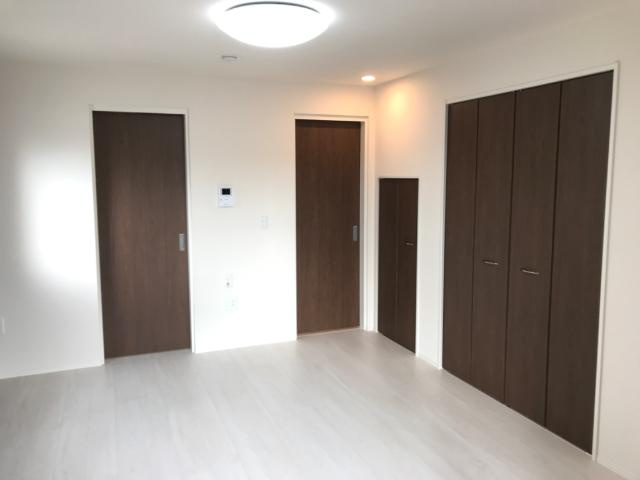 【内装】 | ルシアス | 洋室