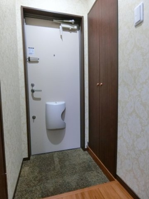 【玄関】 | ジャパン幸ビル