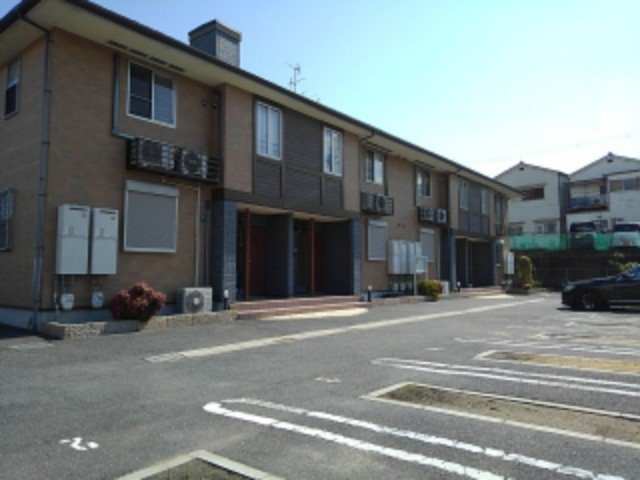 グラン　フィオーレの駐車場