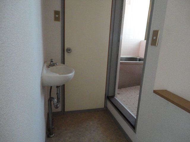 舞美荘の洗面所