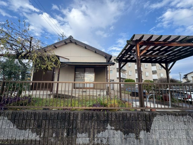 小坂町５丁目貸家の外観