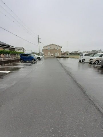 アルコバレーノの駐車場
