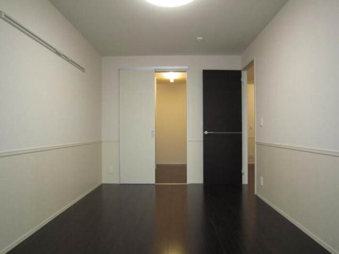 サステイナブルハウスの洋室