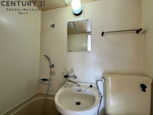 浴室内に洗面台あり！