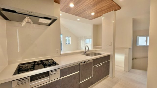 【前面道路含む現地写真】 | □■茅ヶ崎市松が丘2丁目 新築戸建 全2棟【1号棟】■□