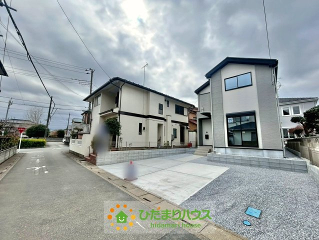 蓮田市馬込11期　新築一戸建て　リガーレの前面道路含む現地写真