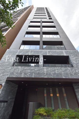 グランスイート千代田麹町のエントランス