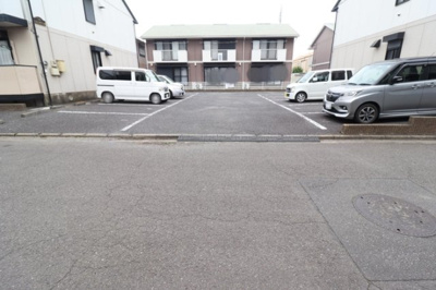 【駐車場】 | シャトレ・モリヤマ ＣＤ | 駐車場