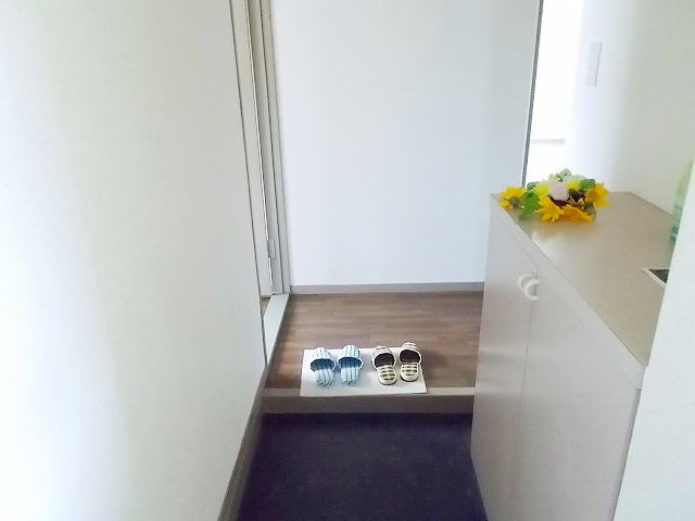 ヴィラ松前台Ａの玄関|玄関