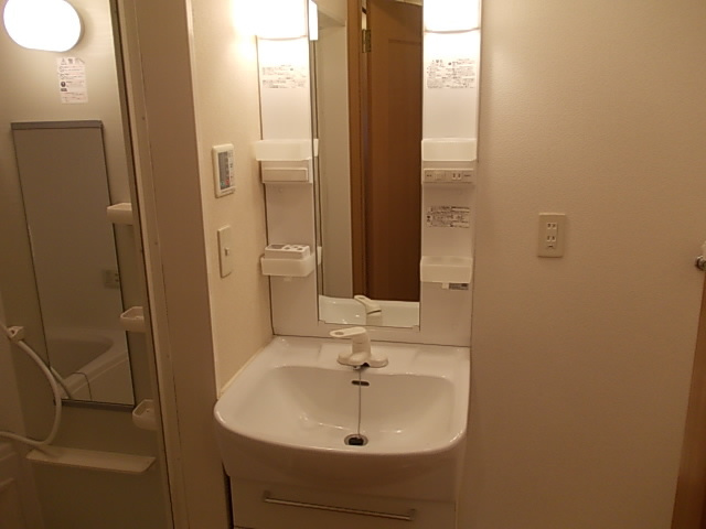 エターナルの洗面所|洗面所