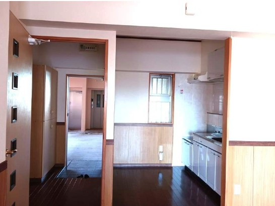 【内装】 | 根差部一番館