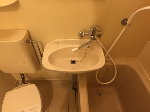 ハイブリッジＡの浴室