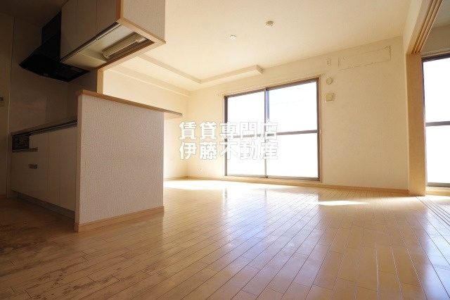 ハピネス天塚の居間・リビング