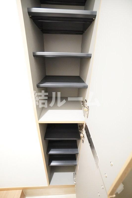 練馬区石神井町７丁目のアパートの玄関