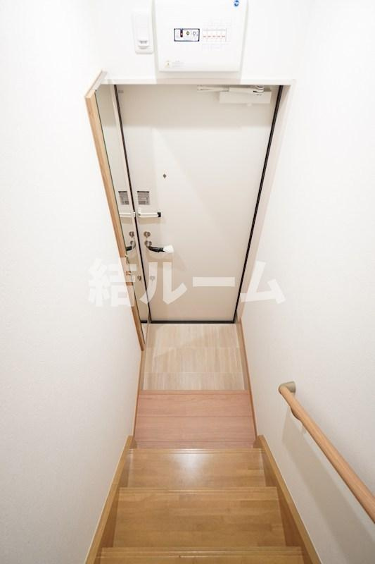 練馬区石神井町７丁目のアパートの玄関