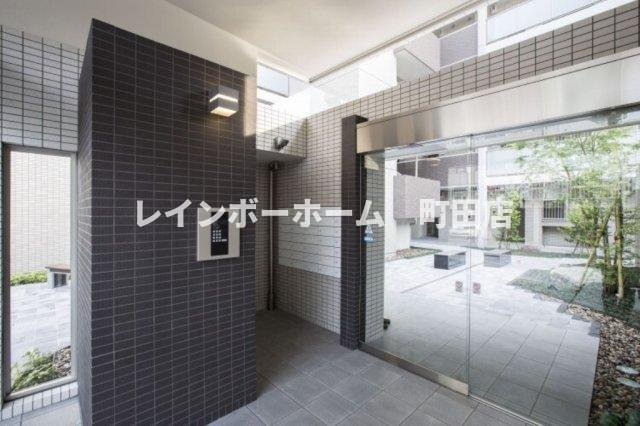 パラッツォ淵野辺１※初期費用分割あと払いサービス利用可能物件のエントランス