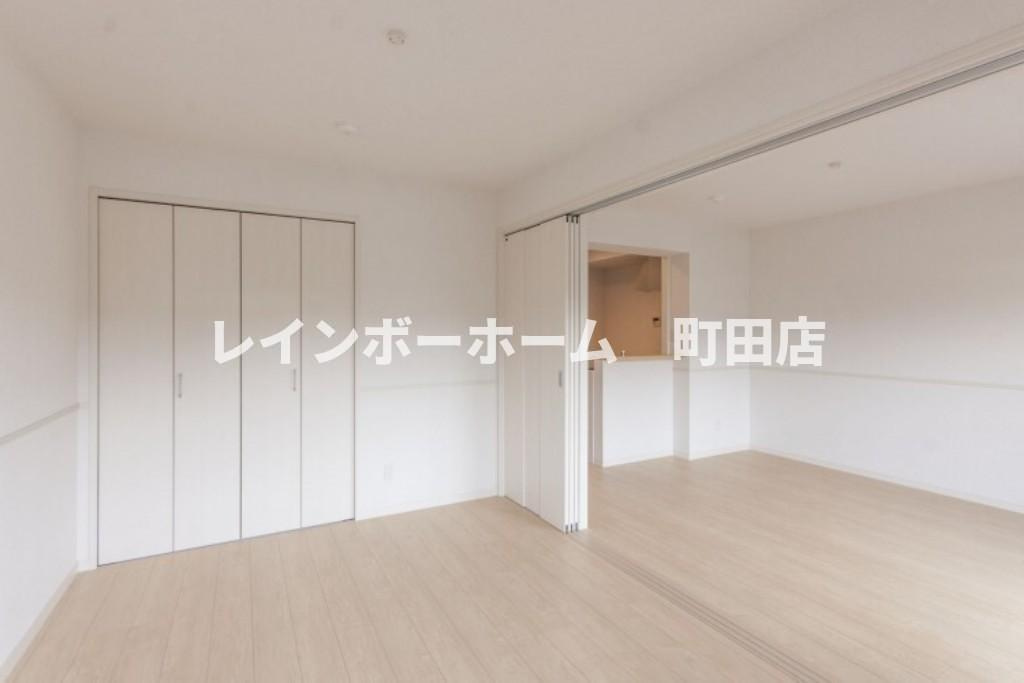パラッツォ淵野辺１※初期費用分割あと払いサービス利用可能物件の居間・リビング