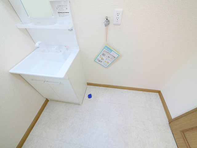 イーストタウン朱雀の設備|洗濯機置き場です