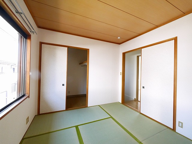 イーストタウン朱雀の和室|日本らしい落ち着いた雰囲気の和室です