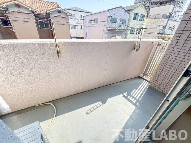 コンフォール平野のバルコニー