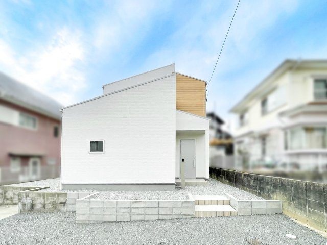 亀山市川合町の外観