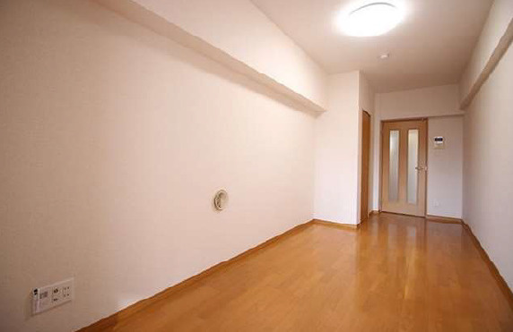 ＴＲＡＤＩＳ　ＮＩＰＰＯＲＩ．Ｓの居間・リビング