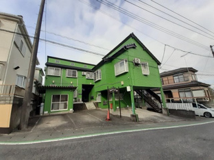 落ち着いた雰囲気の外観です