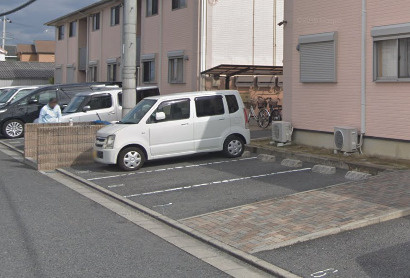 ラ・プリミエール城東 Bの駐車場|駐車スペースもあります