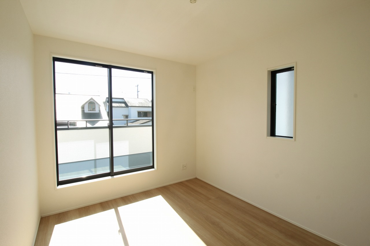 瀬戸東町３丁目　新築戸建　2号棟（全3棟）の洋室|2F　南西の部屋　5.62帖