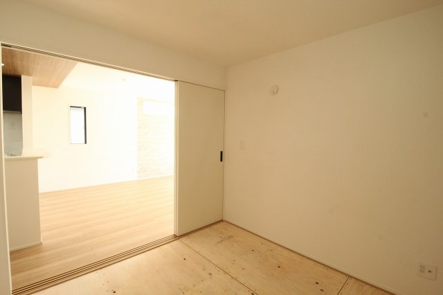 瀬戸東町３丁目　新築戸建　2号棟（全3棟）の和室|和洋室　1F　4.5帖