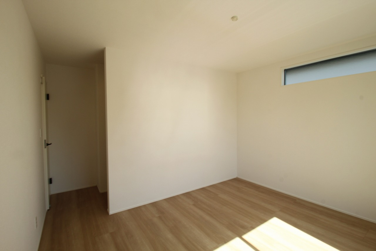 瀬戸東町３丁目　新築戸建　2号棟（全3棟）の洋室|2F　南東の部屋　7.75帖