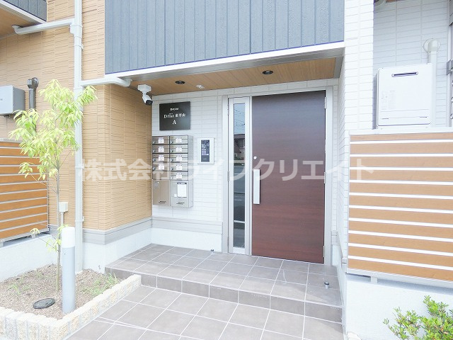 【エントランス】 | D-ROOM平山5丁目 | ※同ハウスメーカー施工例（イメージ）