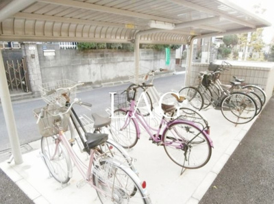 【その他共用部分】 | ミロワール中板橋 | 駐輪場です。