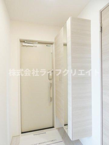D-ROOM平山の玄関