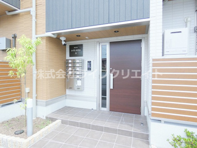 【エントランス】 | D-ROOM平山 | ※同ハウスメーカー施工例（イメージ）