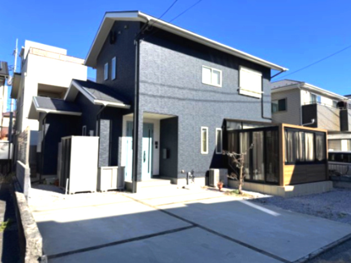 高崎市成田町　築浅中古住宅の外観|建物外観