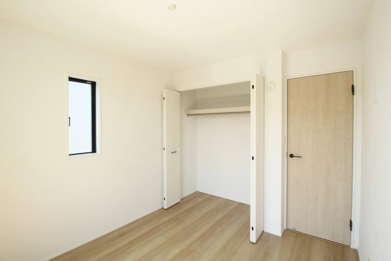 瀬戸東町３丁目　新築戸建　3号棟（全3棟）の収納|2F　南西の部屋　5.0帖