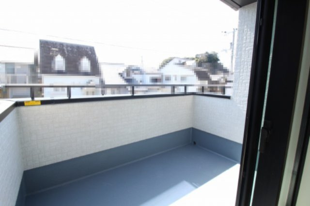 瀬戸東町３丁目　新築戸建　3号棟（全3棟）のバルコニー|2F　南西の部屋　5.0帖