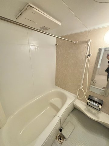 メディフィス西府の浴室