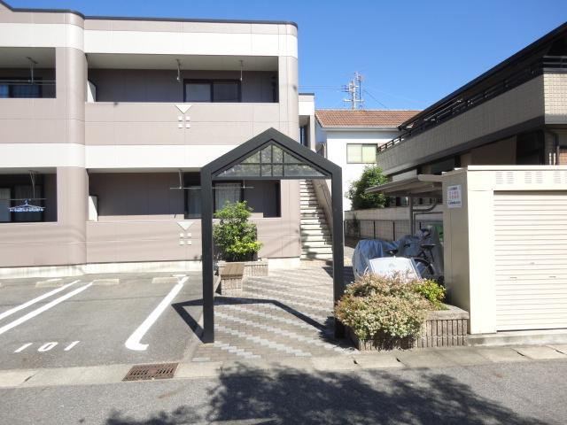 セントラルパレス植出　　刈谷市近郊の賃貸はクラスホームのエントランス|外観写真（昼）
