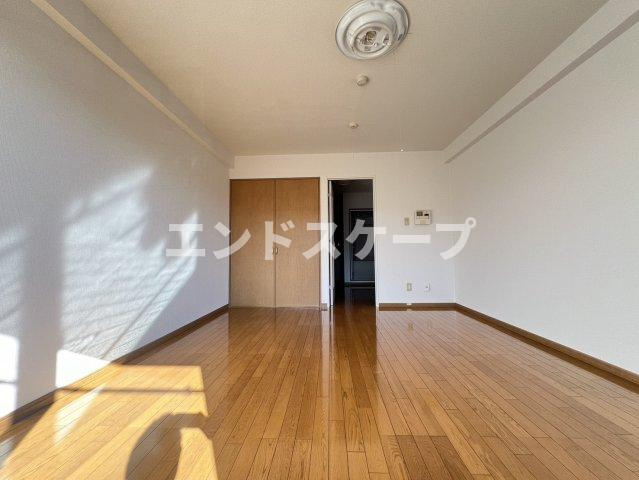 サンライズ六郷公園の居間・リビング|高崎、前橋のお部屋探しはエンドスケープまで！お客様の理想お聞かせ下さい♪